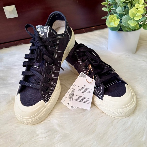 NWT Adidas Originals Nizza RF Core Canvas Sneakers – Men Size 6 & Women Size 7 - Picture 2 of 13